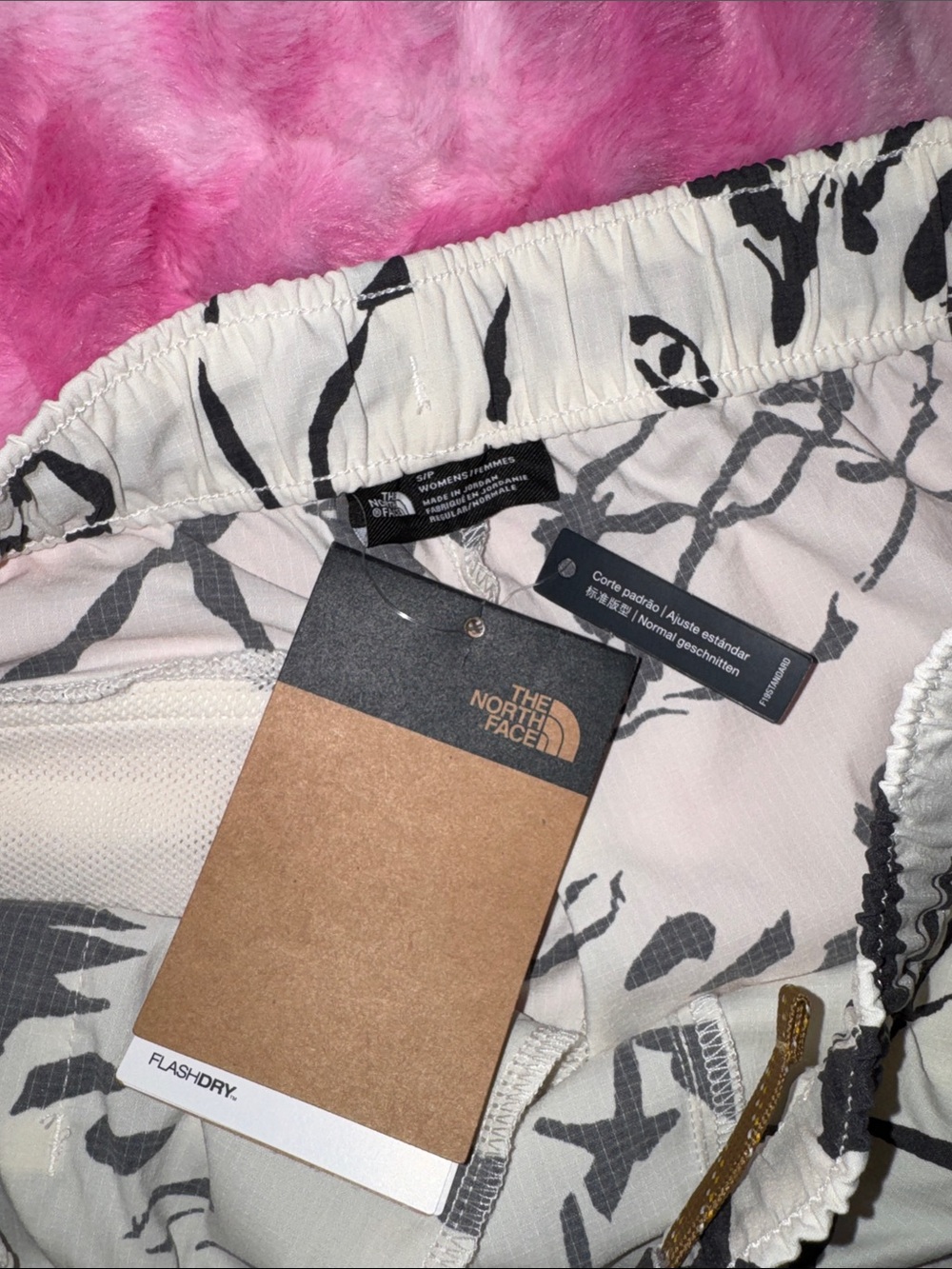 The North Face Women’s Black & White Abstract Print Athletic Shorts - Picture 4 of 5